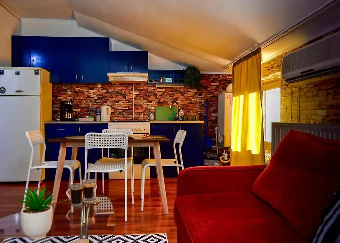 Tailor House - Old Town Bucharest Penthouse